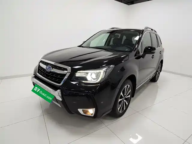 Subaru Forest Man Forester 2016 2.5i Premium Navigation Edition — фото