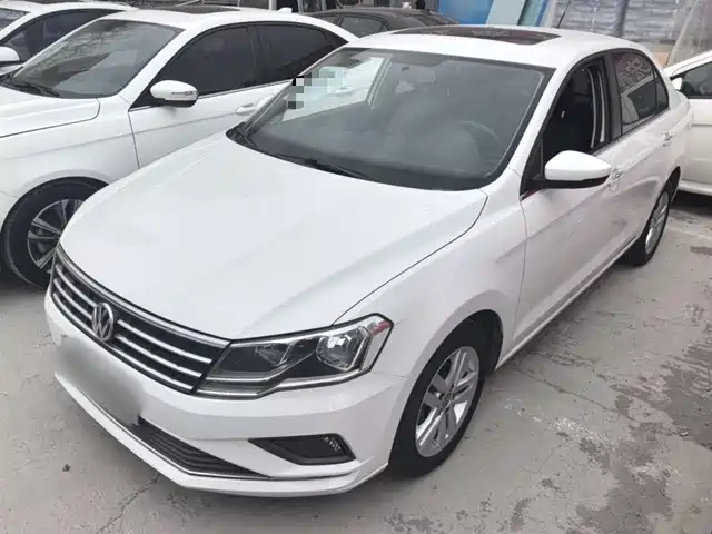 Volkswagen Jetta Jetta 2017 1.5l Automatic Comfort Model — фото