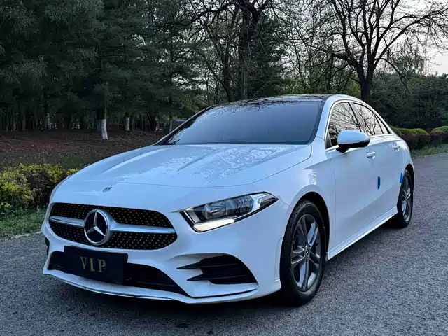 Mercedes-Benz Mercedes Benz A Class Mercedes-Benz A-Class 2022 Facelift A 180 L Sports Sedan — фото