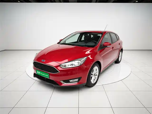 Ford Fox Focus 2015 Hatchback 1.6l Automatic Fashion Model — фото