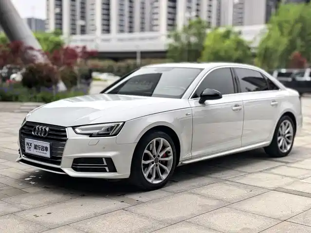 Audi Audi A4l Audi A4l 2018 30th Anniversary Model 45 Tfsi Quattro Personalized Sports Version — фото