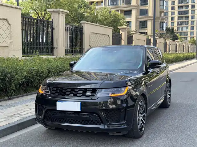 Land Rover Range Rover Sport Range Rover Sport 2022 3.0 L6 Black Edition — фото
