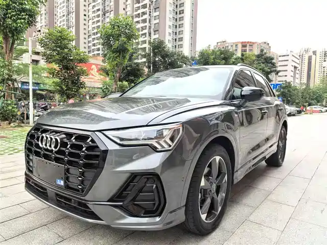 Audi Audi Q3 Audi Q3 2022 35 Tfsi Fashionable And Dynamic — фото