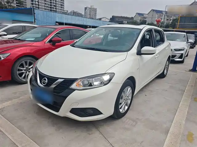 Nissan Tiida Tiida 2019 1.6l Cvt Cool Version National Vi — фото