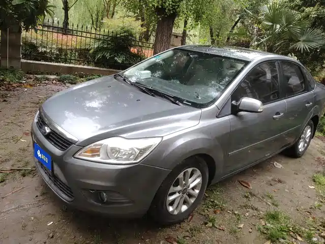 Ford Fox Focus 2011 Sedan 1.8l Automatic Fashion Model — фото