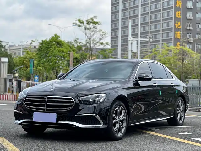 Mercedes-Benz Mercedes-Benz E-Class Mercedes-Benz E-Class 2022 E 300 L Luxury Model — фото