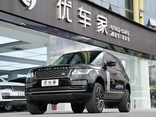 Land Rover Range Rover Range Rover 2021 3.0 L6 Legend Edition — фото