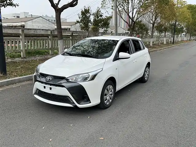 Toyota Yaris L To Dazzle Yaris L Zhixuan 2020 1.5l Cvt Leading Version — фото
