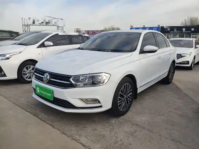 Volkswagen Bora Bora 2016 1.6l Automatic Fashion Model — фото