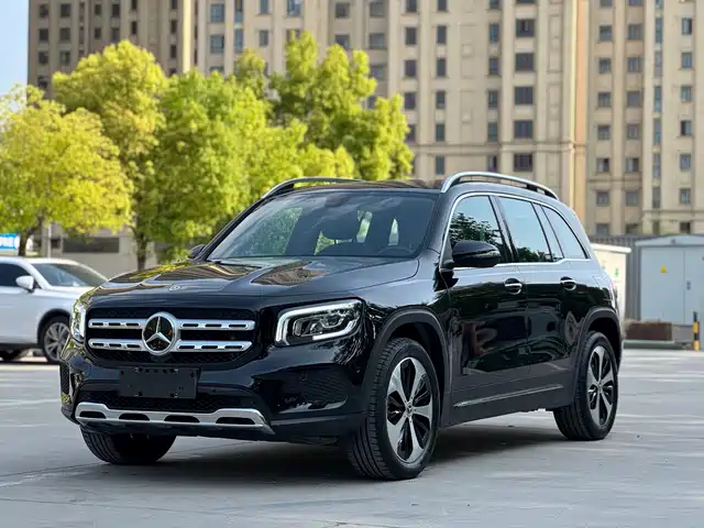 Mercedes-Benz Mercedes-Benz Glb Mercedes-Benz Glb 2022 Glb 200 Fashion Model — фото