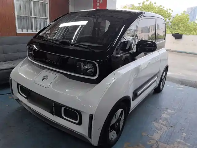 Baojun Baojun Kiwi Ev Baojun Kiwi Ev 2021 Designer Lithium Iron Phosphate — фото