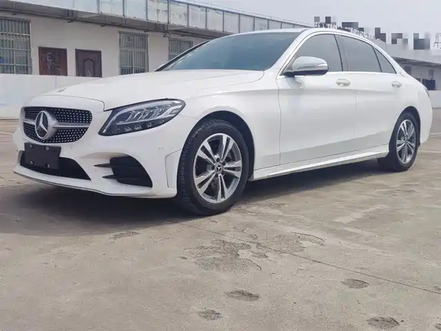 Mercedes-Benz Mercedes Benz C Class Mercedes-Benz C-Class 2019 C 180 L Fashionable Sports Edition — фото