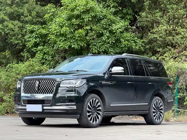 Lincoln Pilot Navigator 2022 3.5t Presidential Edition — фото