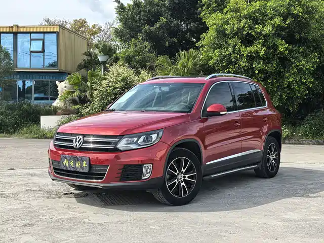 Volkswagen Tiguan Tiguan 2013 1.8tsi Automatic Four-Wheel Drive Luxury Model — фото