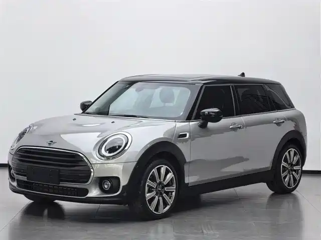 Mini Mini Clubman Mini Clubman 2023 Facelift 1.5t Cooper Connoisseur — фото