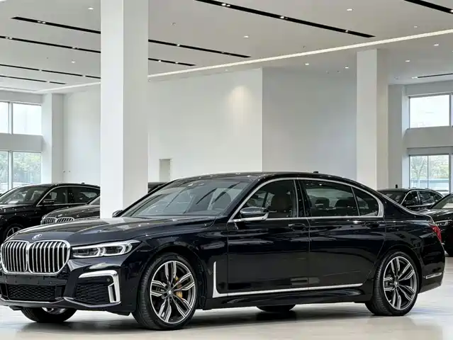 Bmw Bmw 7 Series Bmw 7 Series 2018 740li Xdrive Exclusive M Sports Package — фото