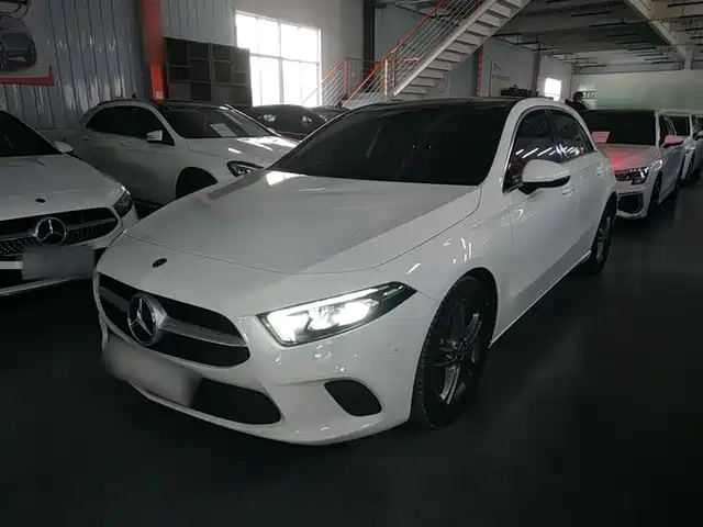 Mercedes-Benz Mercedes-Benz A-Class (Imported) Mercedes-Benz A-Class Imported 2019 A 200 Dynamic — фото