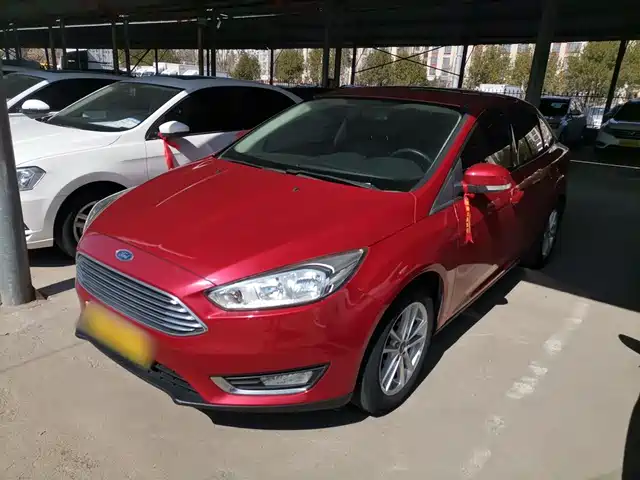 Ford Fox Focus 2015 Sedan 1.6l Automatic Fashion Model — фото