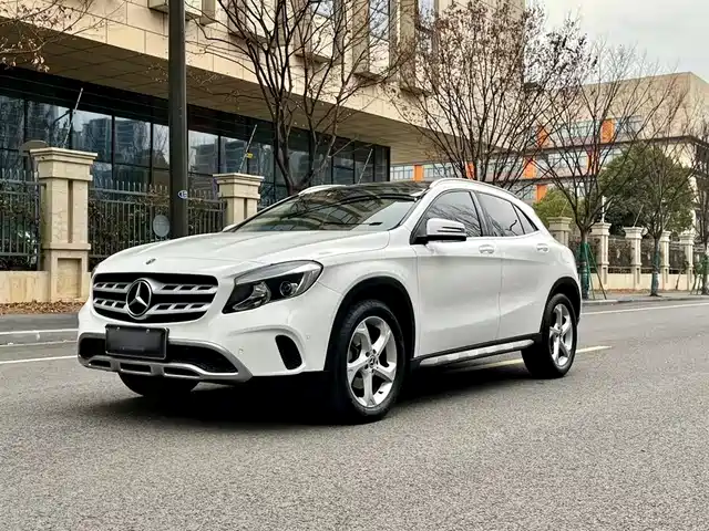 Mercedes-Benz Mercedes-Benz Gla Mercedes-Benz Gla 2018 Gla 200 Dynamic — фото