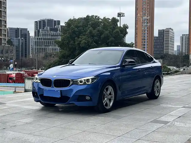 Bmw Bmw 3 Series Gt Bmw 3 Series Gt 2020 320i M Sports Package — фото
