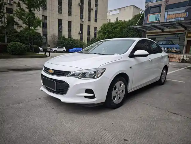 Chevrolet Kovoz Kovoz 2019 320 Automatic Sunroof Version — фото