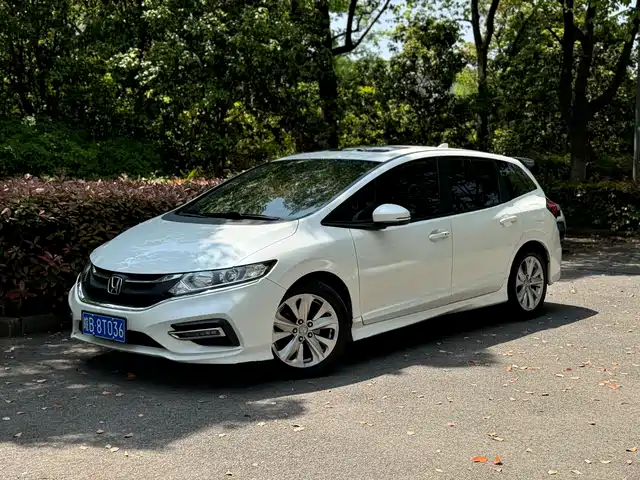 Honda Jed Jade 2017 1.8l Automatic Comfort Version 5 Seats — фото