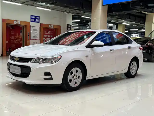 Chevrolet Kovoz Kovoz 2018 320 Automatic Sunroof Version — фото
