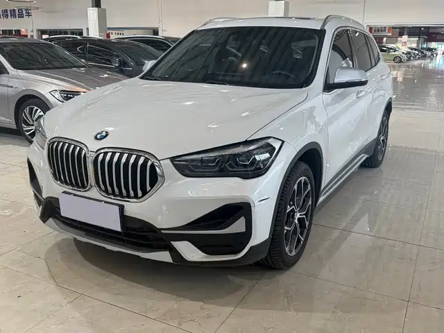 Bmw Bmw X1 Bmw X1 2022 Sdrive20li Fashion Model — фото