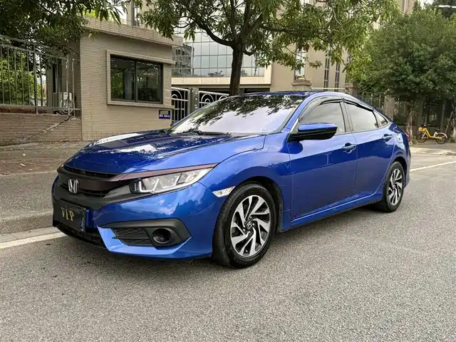 Honda Civic Civic 2016 220turbo Cvt Deluxe Edition — фото