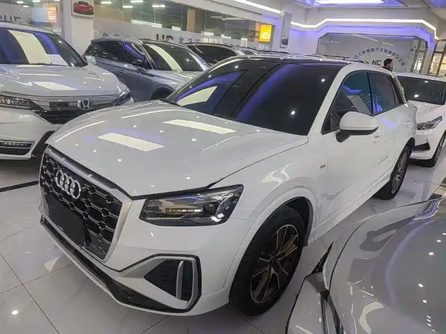 Audi Audi Q2l Audi Q2l 2022 35 Tfsi Fashionable And Elegant — фото