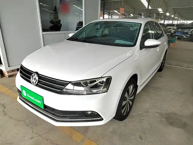 Volkswagen Sagitar Sagitar 2017 1.6l Automatic Comfort Model — фото