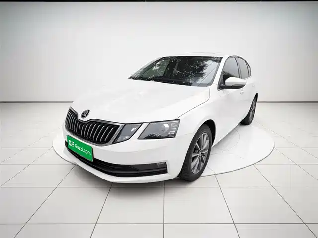 Skoda Octavia Octavia 2022 1.5l Automatic Comfort Edition — фото