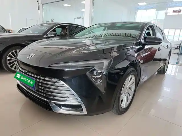 Buick Lacrosse Lacrosse 2023 Facelift 25t Yuexing Version — фото
