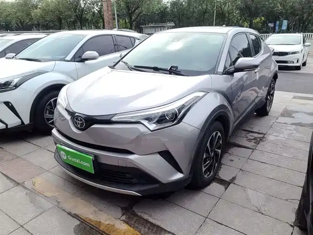 Toyota Yize Izoa Yize Izoa 2020 2.0l Yixiang Edition — фото