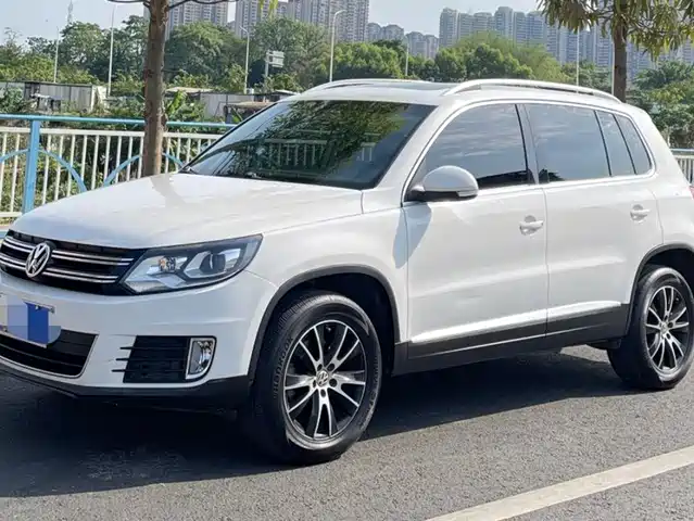 Volkswagen Tiguan Tiguan 2013 1.8tsi Automatic Two-Wheel Drive Luxury Model — фото