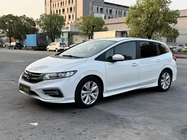 Honda Jed Jade 2017 1.8l Automatic Comfort Version 5 Seats — фото