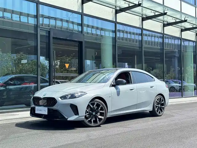 Bmw Bmw 2 Series Bmw 2 Series 2025 225l M Sports Night Package — фото