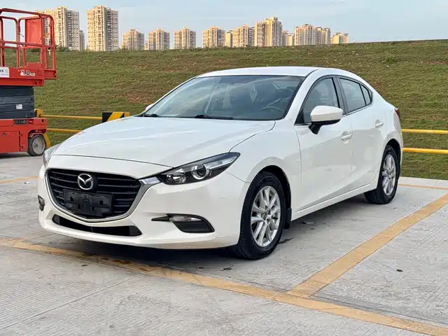 Mazda Mazda3 Angkesela Mazda3 Angkesela 2019 Cloud Control Edition Sedan 1.5l Automatic Comfort Type National V — фото