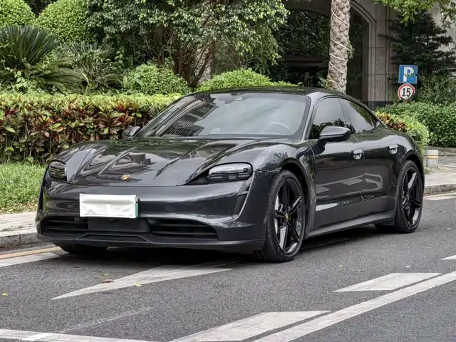 Porsche Taycan Taycan 2019 Taycan 4s — фото