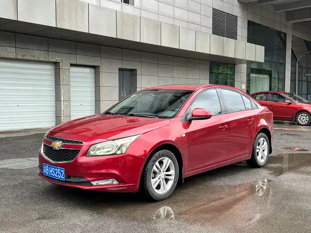 Chevrolet Cruze Cruze 2015 1.5l Classic Se At — фото