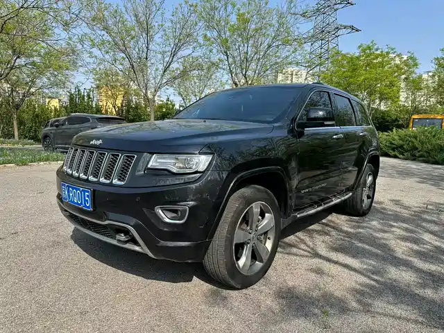 Jeep Grand Cherokee (Imported) 2016 г.