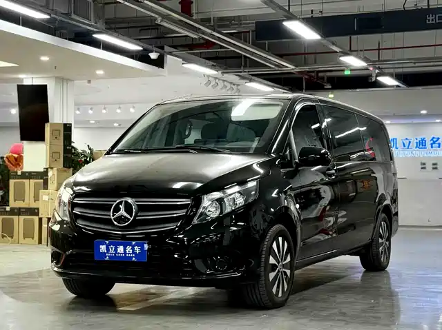 Mercedes-Benz Vito Vito 2023 2.0t Elite Edition 7 Seats — фото