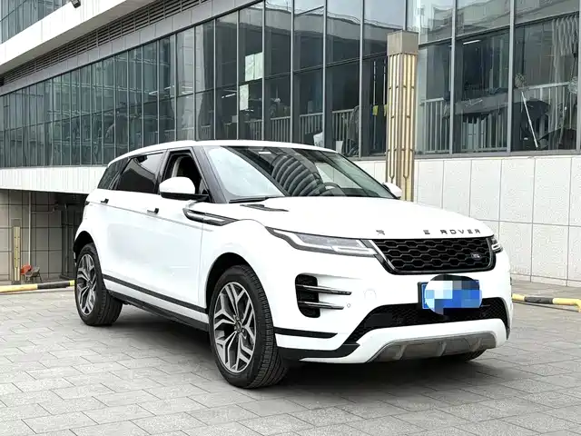 Land Rover Range Rover Evoque Range Rover Evoque 2023 Evoque L 249ps Deluxe Edition — фото