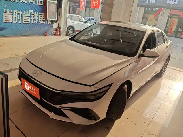 Hyundai Elantra Elantra 2023 1.5l Cvt Lux Premium Edition — фото