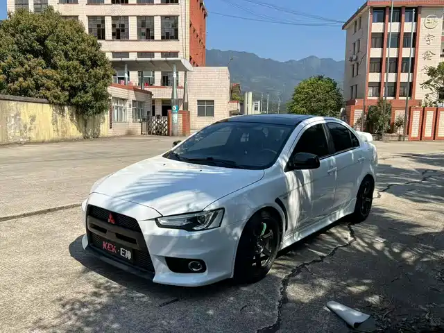 Mitsubishi Winged God Wingshen 2013 Fashion Edition 1.8L Manual Smart Type — фото