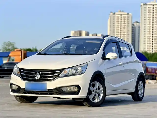 Baojun Baojun 310 Baojun 310 2016 1.2l Manual Luxury Model — фото