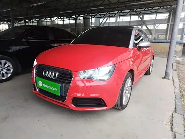Audi Audi A1 Audi A1 2014 30 Tfsi Fashion — фото