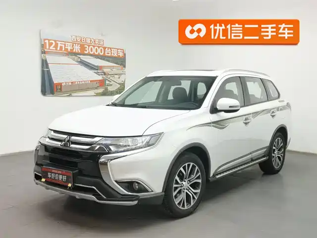 Mitsubishi Outlander Outlander 2018 2.0l 2wd Honor Edition 5 Seats — фото