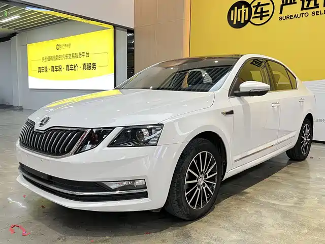 Skoda Octavia Octavia 2019 1.5l Automobile Deluxe Edition National Vi — фото