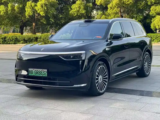 Aito Asks The World Wenjie M8 Wenjie M8 2025 Extended Range Ultra Version 53.4kwh 6-Seater Version
